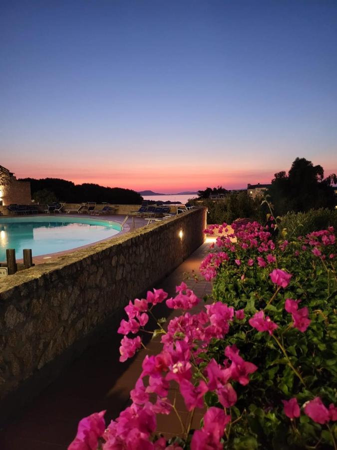 Hotel Olimpia Baja Sardinia Eksteriør bilde