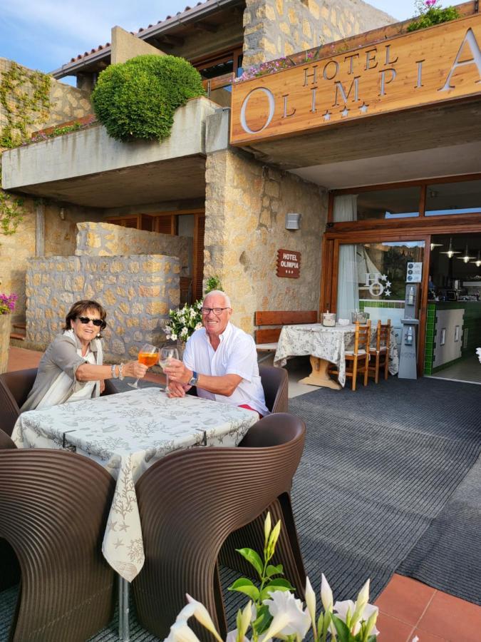 Hotel Olimpia Baja Sardinia Eksteriør bilde