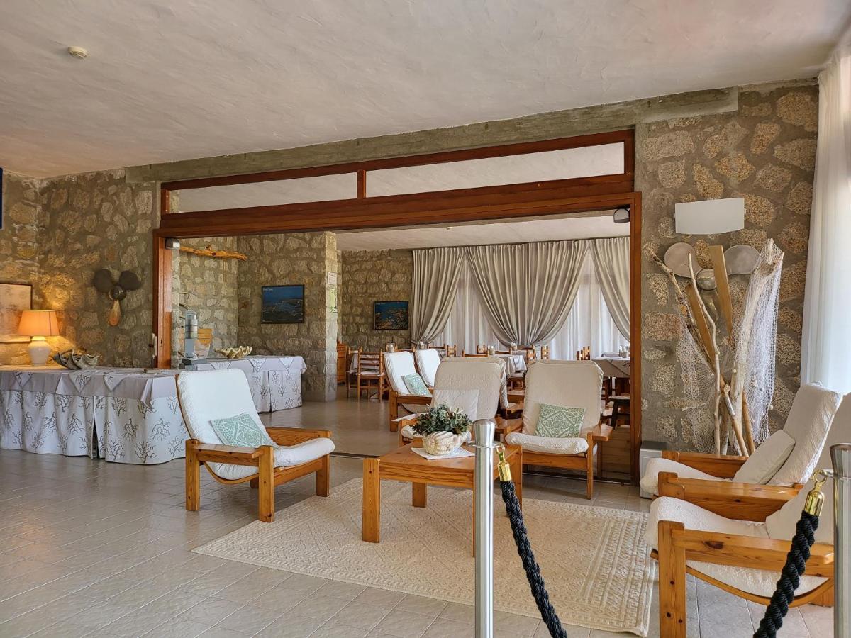 Hotel Olimpia Baja Sardinia Eksteriør bilde