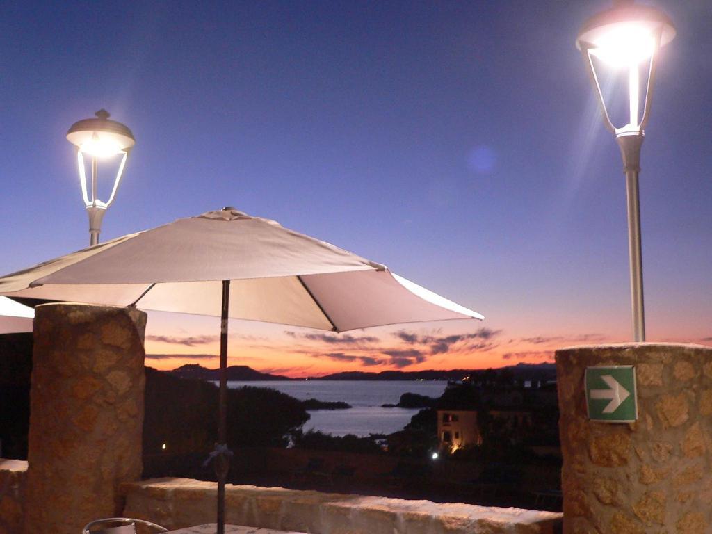 Hotel Olimpia Baja Sardinia Eksteriør bilde