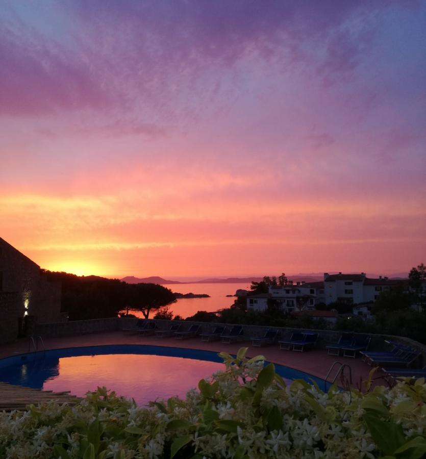 Hotel Olimpia Baja Sardinia Eksteriør bilde